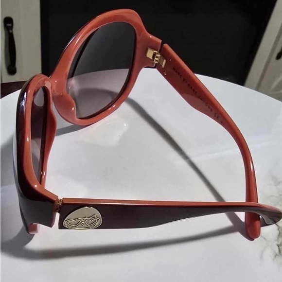 Marc By Marc Jacob’s Women’s Two-Color “Miss Marc” Round Oversized Sunglasses main image 8